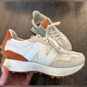 NEW BALANCE 327 Size 6 Sea Salt - Rust Oxide - Cream